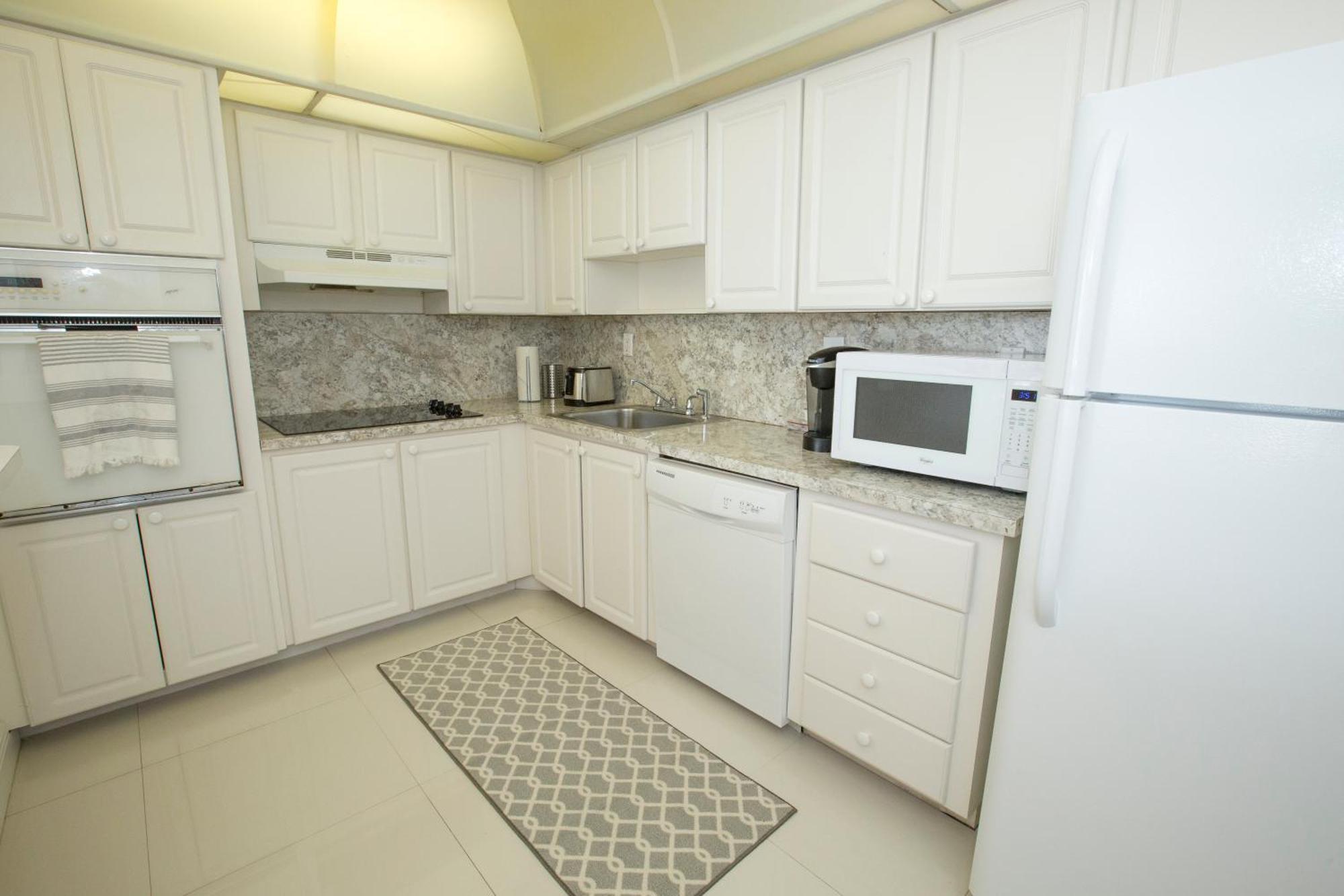 Ocean Reserve Luxury Condos Across From Sunny Isles Beach Маями Бийч Екстериор снимка