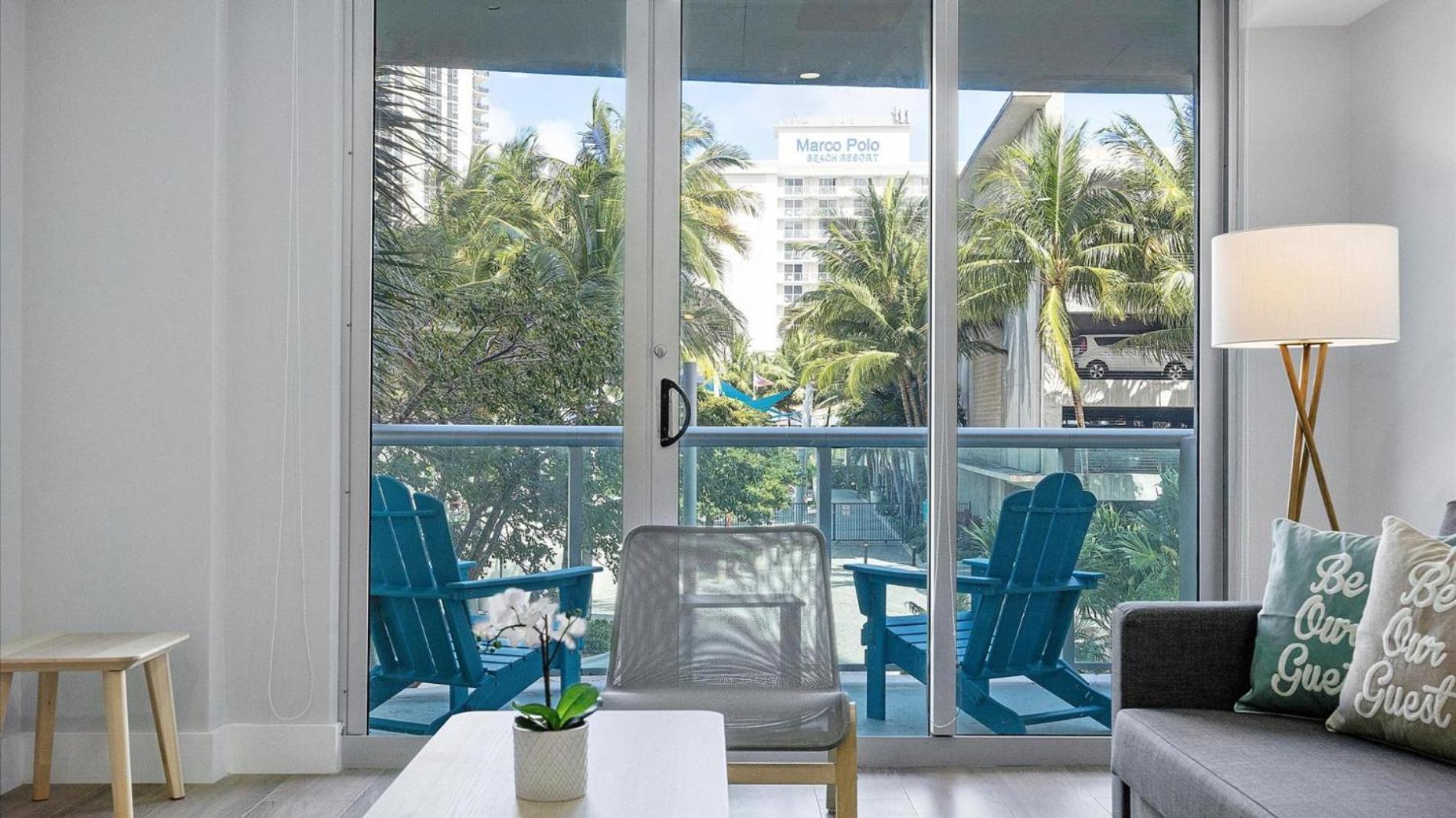 Ocean Reserve Luxury Condos Across From Sunny Isles Beach Маями Бийч Екстериор снимка