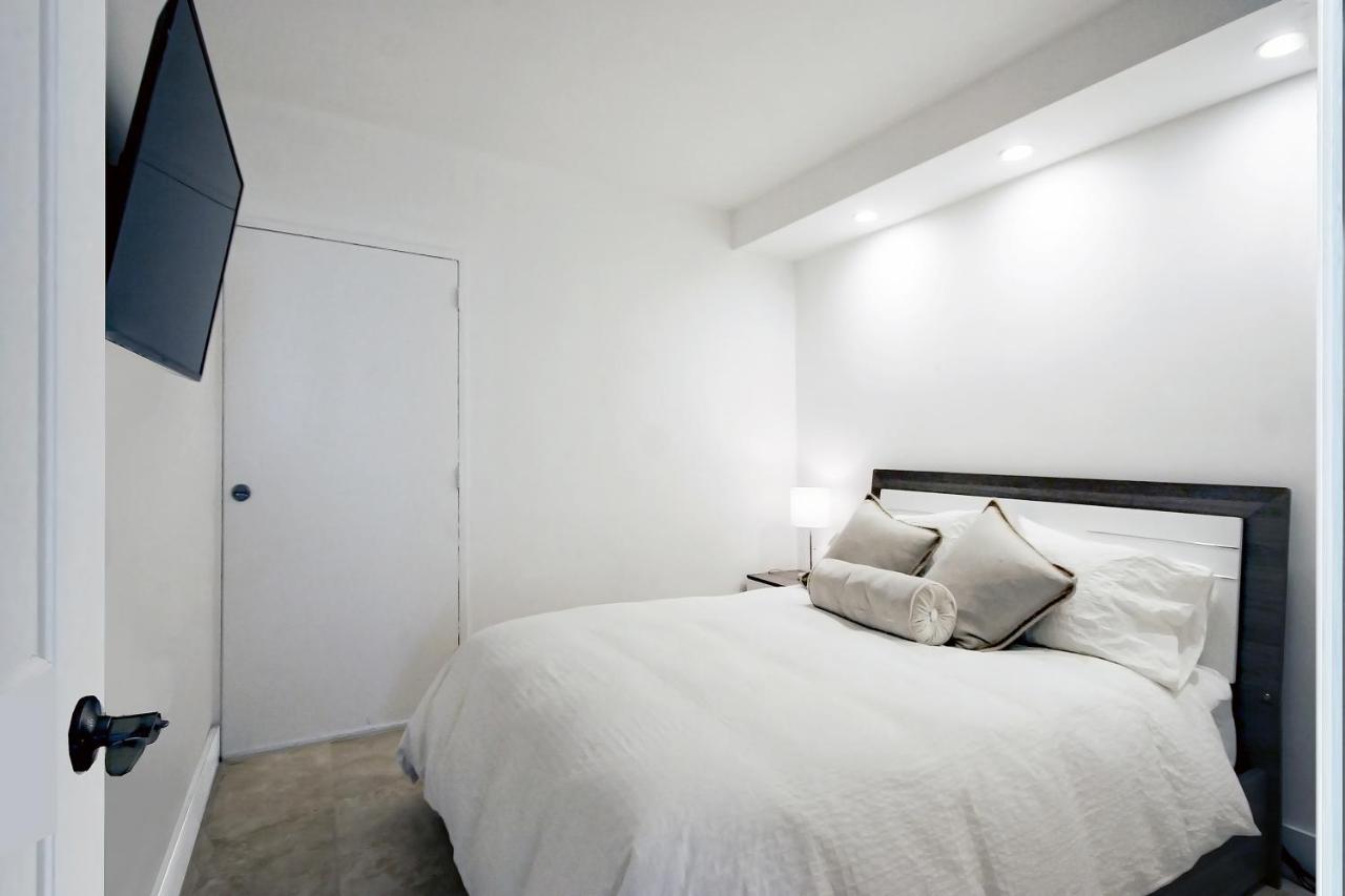 Ocean Reserve Luxury Condos Across From Sunny Isles Beach Маями Бийч Екстериор снимка